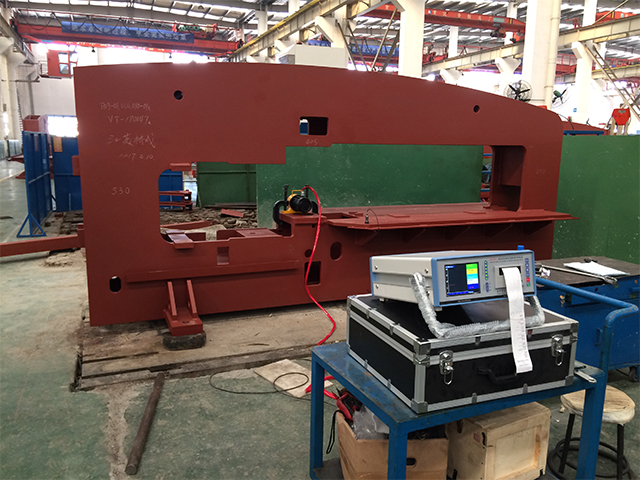 交流振動時效消除大型剪板機床身應(yīng)力