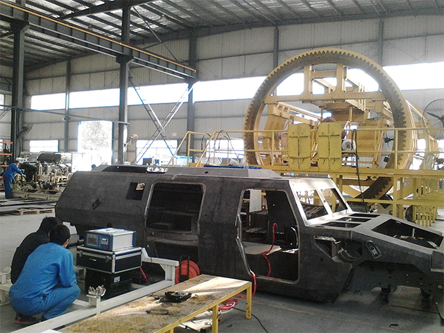 定量式振動時效消除裝甲車焊接應(yīng)力