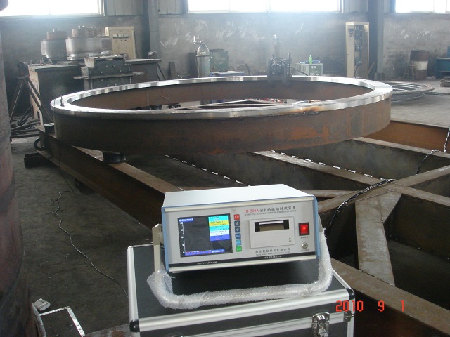 圓板鋼結(jié)構(gòu)的振動時效去應(yīng)力處理