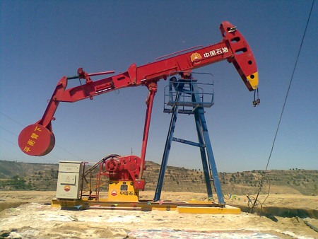 應(yīng)變儀對(duì)抽油機(jī)擺桿的應(yīng)用