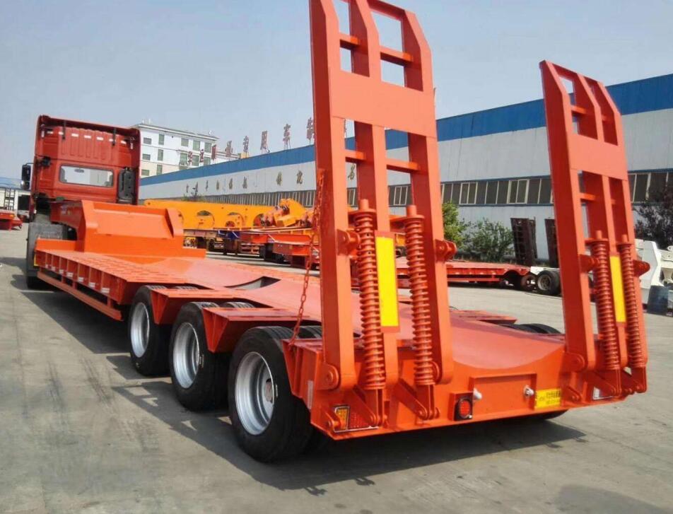 新型集裝箱平車(chē)車(chē)體強(qiáng)度應(yīng)力測(cè)試