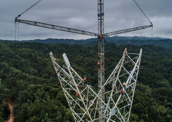 大型跨江輸電鐵塔抱桿設(shè)備應(yīng)力測(cè)試
