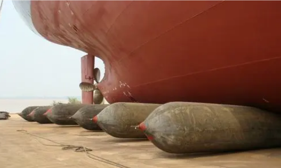 動(dòng)態(tài)應(yīng)變儀在船舶氣囊下水過(guò)程中結(jié)構(gòu)應(yīng)力應(yīng)變測(cè)試的應(yīng)用